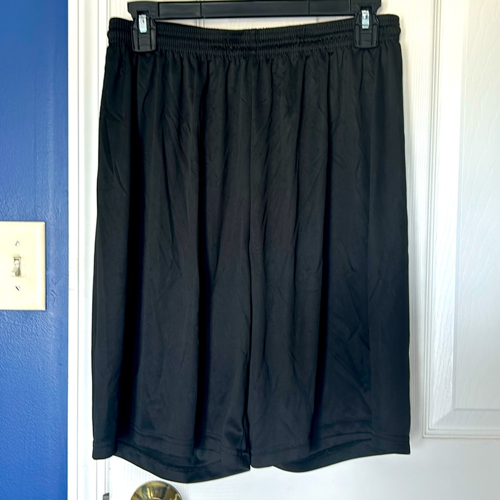 C2 sport men’s M black sweat shorts